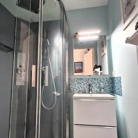 Royan - Entièrement Rénové Confort – Idéal ! * Royan