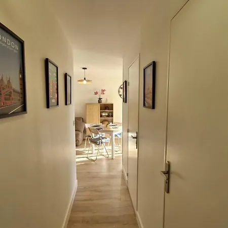Апартаменти - Entierement Renove Confort - Ideal ! *