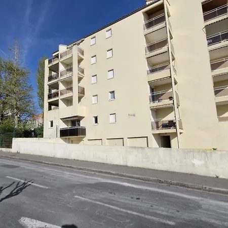 Royan - Entièrement Rénové Confort – Idéal ! Appartement Royan